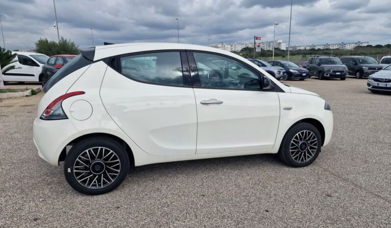 LANCIA – Ypsilon III 2021 – Ypsilon 1.0 firefly hybrid Platino s&s 70cv pieno